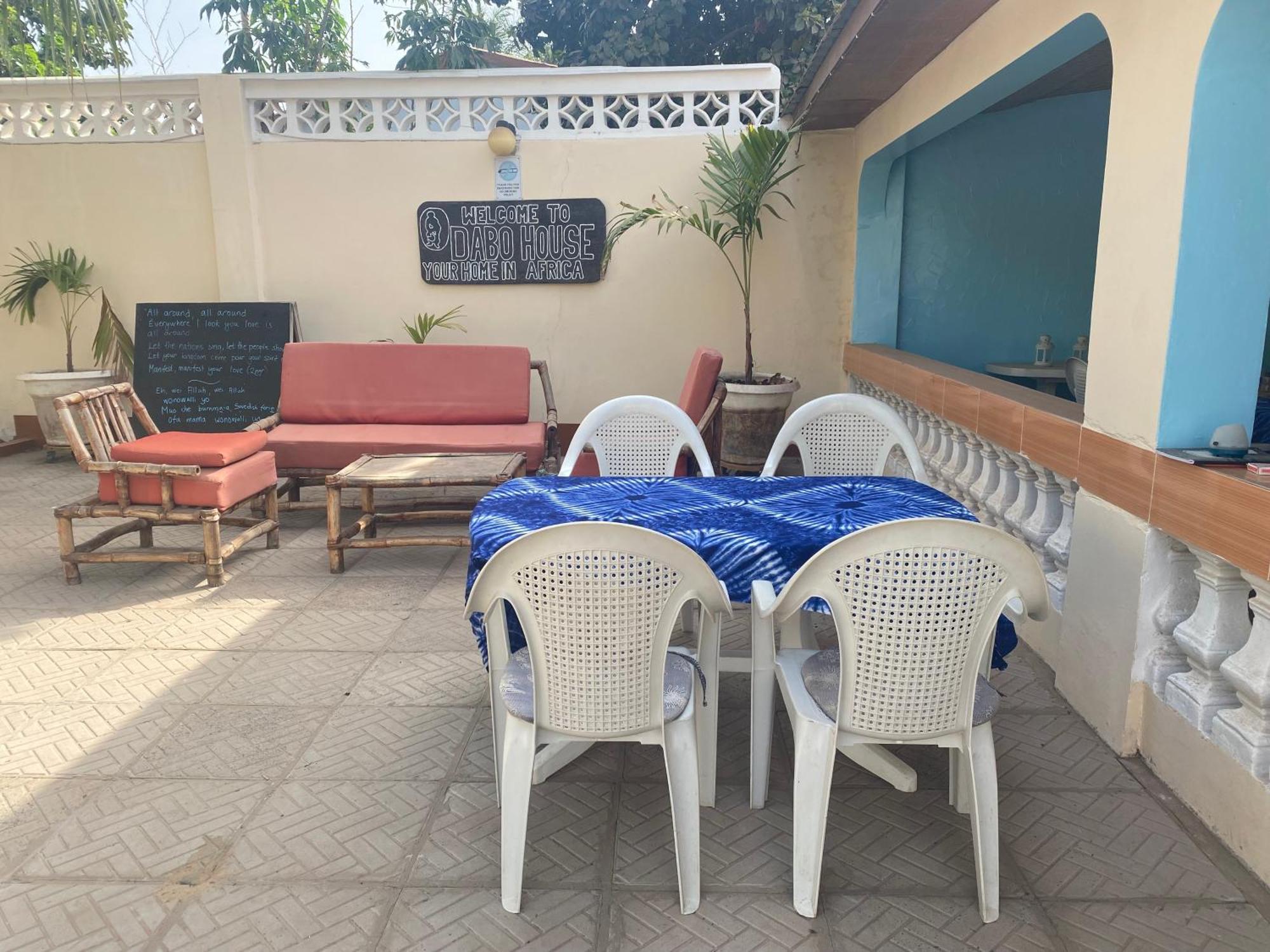 מלון Brufut Dabo House מראה חיצוני תמונה