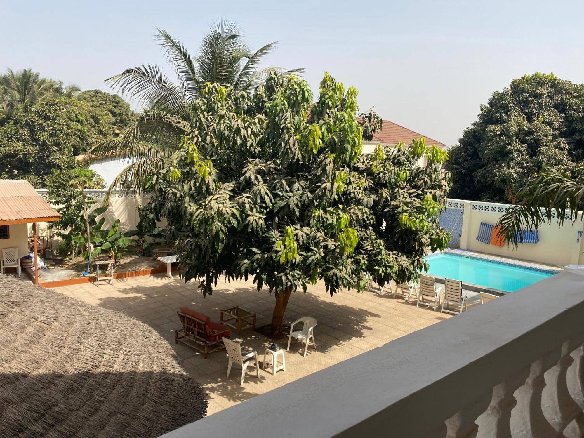 מלון Brufut Dabo House מראה חיצוני תמונה